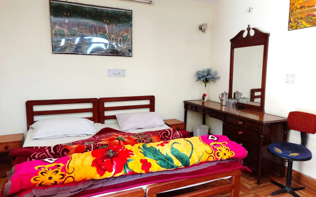 Goroomgo Kohinoor Mallital Nainital