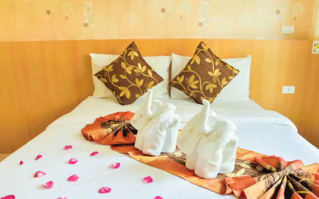 The Orange City Resort