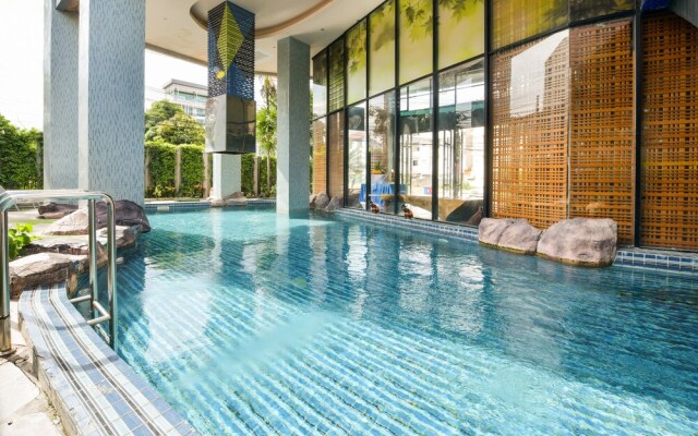 D Day Resotel Pattaya by OYO Rooms