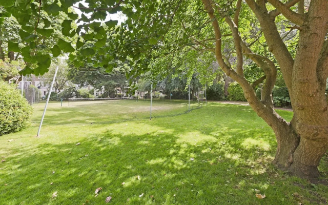 Elegant 2 bed Flat Earls Court