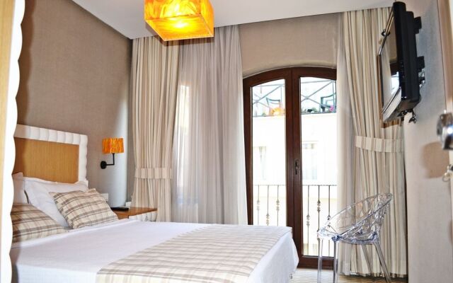 Taxim Alyon Suite Hotel