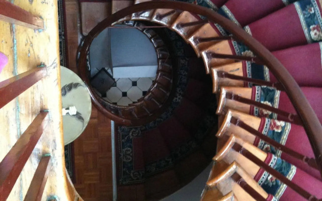Pring Guesthouse - Hostel