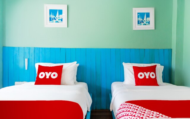 OYO 929 100 Boutique Hotel