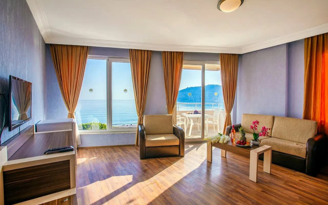 Hawaii Suite Beach Hotel