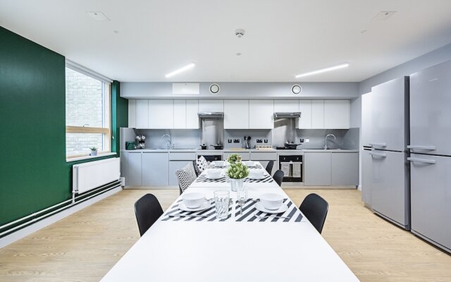 Magnificent Rooms Studios And Apartments