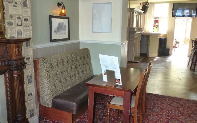 The George Hotel