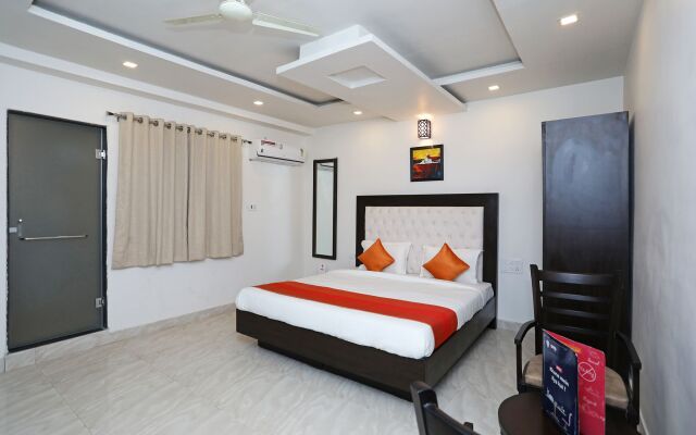 OYO 11375 Hotel G20 Inn