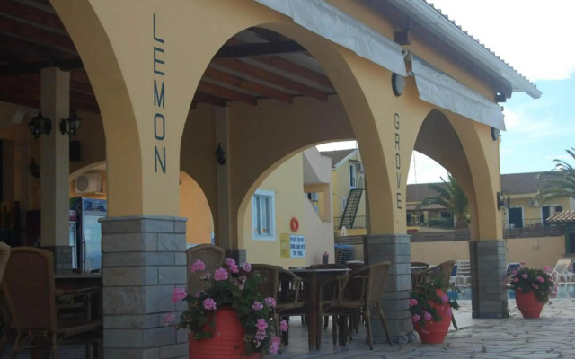 Lemon Grove Hotel and Studios