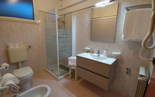 Hotel Monica