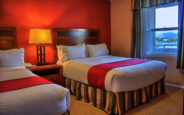 Holiday Inn Hotel & Suites Osoyoos, an IHG Hotel