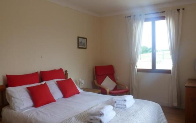 Hirondelle Holiday Home