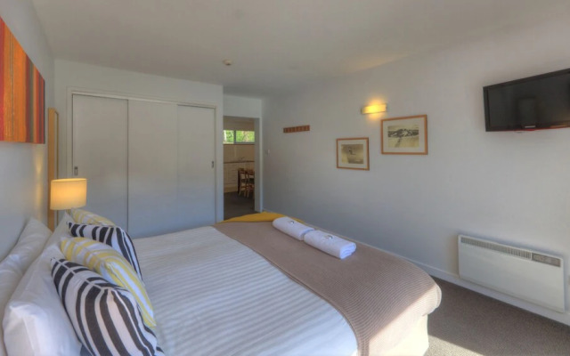 Snowgoose Apartments