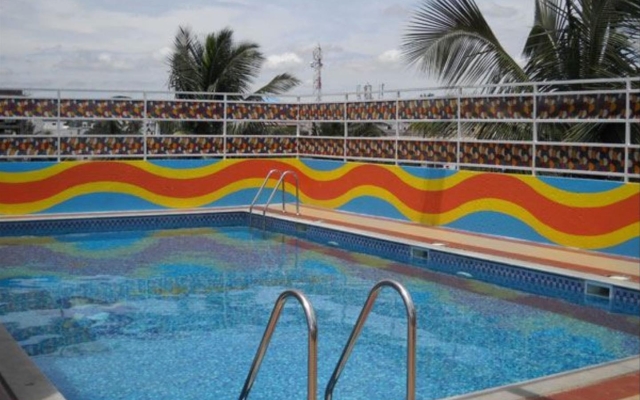 Golden Metro Hotel