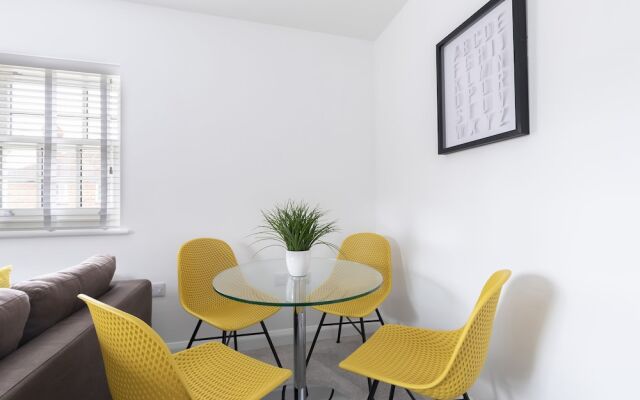 2 Bedroom Town Centre Apartment