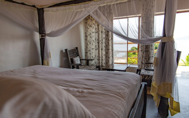 Rushel Kivu Lodge