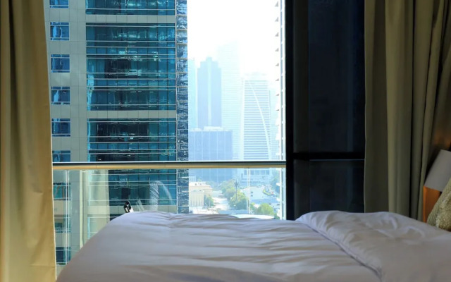 Cosmos Living - Goldcrest Views1