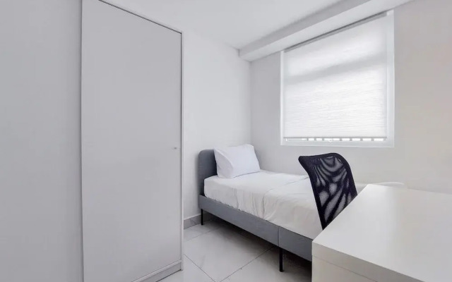 Spacious And Elegant 3Br Loft At Kingland Avenue Apartment