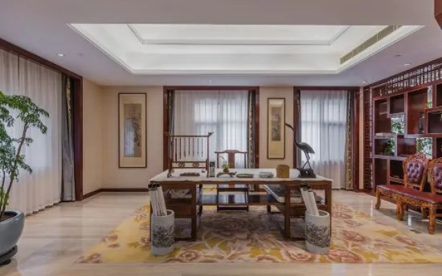 Fengcheng International Hotel