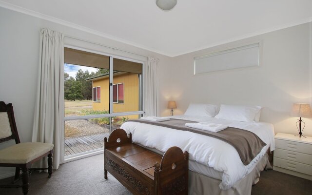 Feathertop Views and Dorm