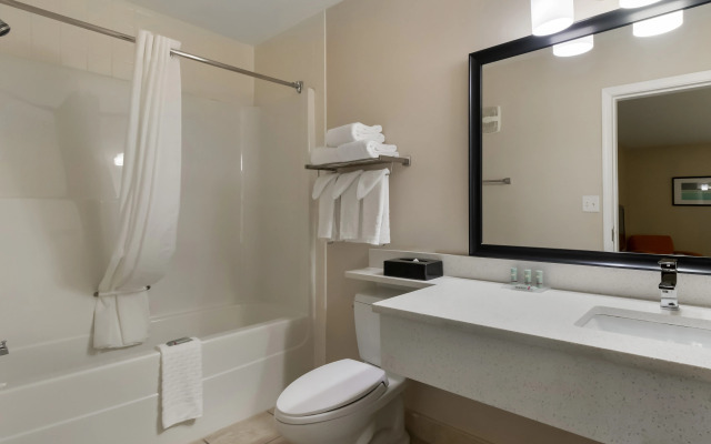 Best Western Cold Lake Inn