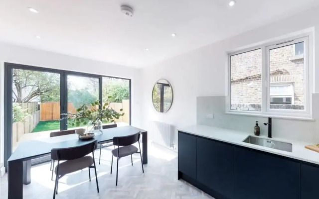 The Harlesden Hideaway - Elegant 4bdr House With Garden