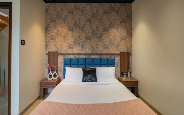 Alaya Stays 3-BHK with Pool near Khandala Hills - Imperial Serenia