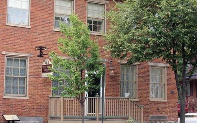 The Tillie Pierce House Inn