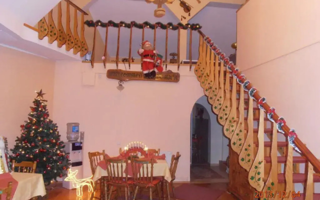 Casa Doma'r - Alina