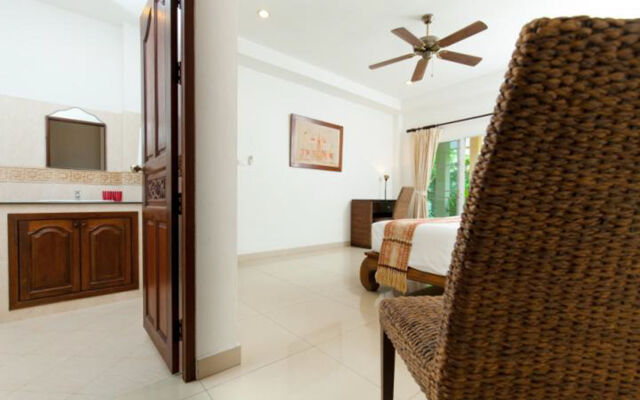 La Romanee 2 Villa by Jetta