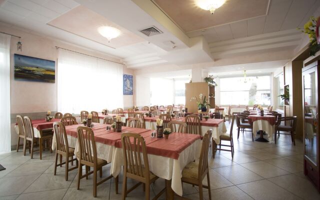 Hotel Desiree