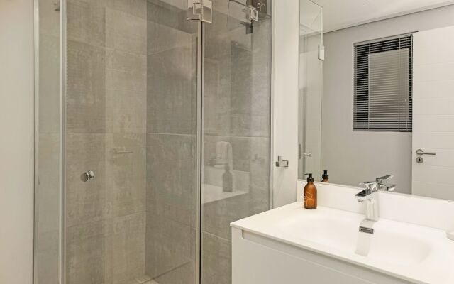 16 on Bree Luxury Apartments