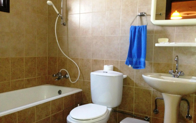 Carina Hotel Apartments