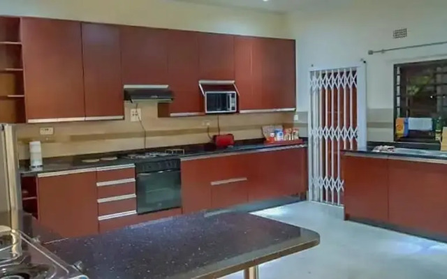 Makeni Villa