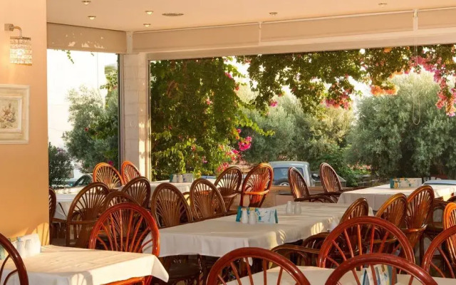 Xenios Loutra Village Beach Hotel