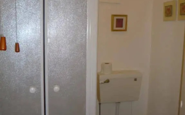 Vallum House Hotel