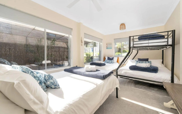The Rotunda @ Gerroa - Pet Friendly Beachfront