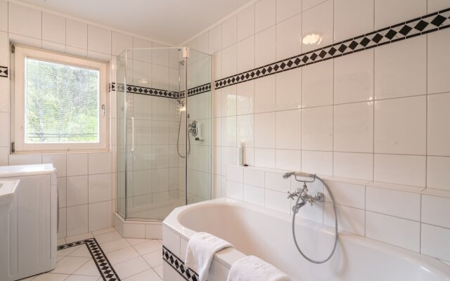 Modern Villa Near Ski Area In Zell Am See