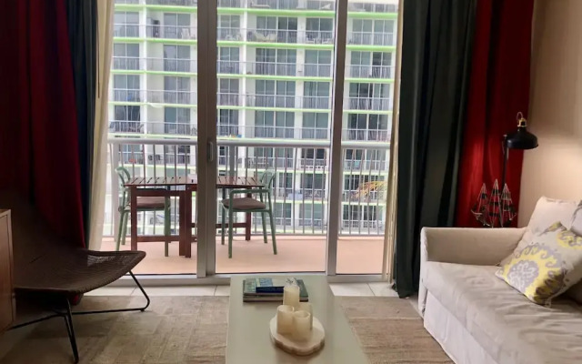 Opera Tower By Suarez Vacation Rentals