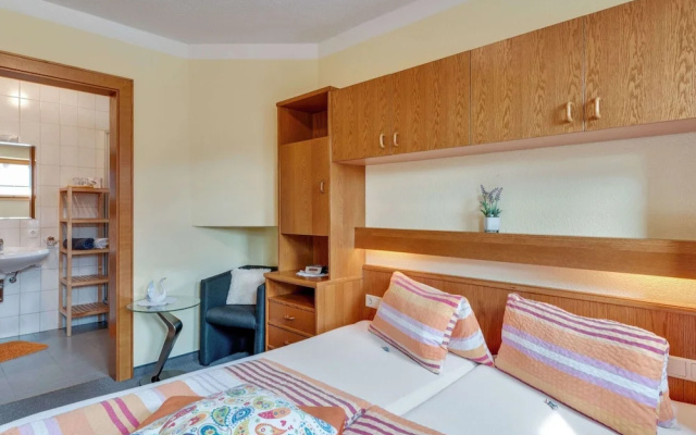 Vibrant Apartment near Ski Area in Fiss