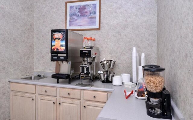 Americas Best Value Inn - Walcott / Davenport