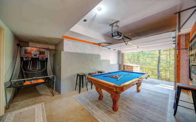 Buck Valley Lodge Mountain Getaway!