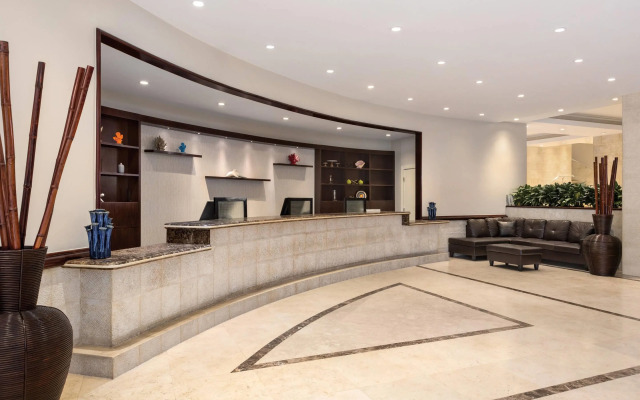 Radisson Resort Miami Beach