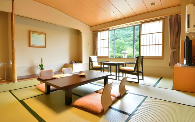 Hagihimenoyu Eirakukan