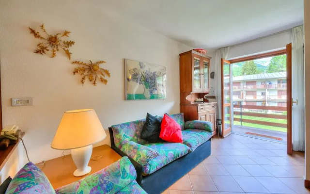 Bram La Fam 32 few Steps From Skiing