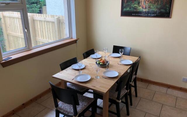 21 Craig Na Gower Avenue