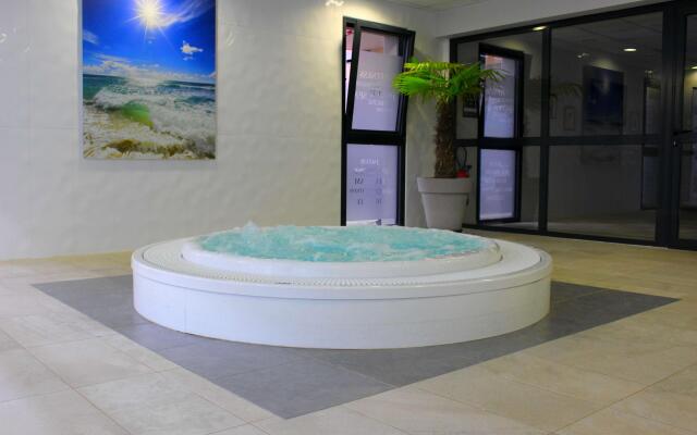 Kyriad Prestige Residence & Spa Cabourg - Dives-sur-Mer