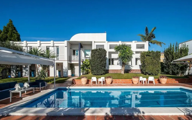 Charming 10 Pers Villa With Swimmingpool Sevilla