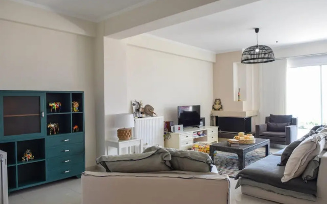 Rio Suburban Escape - A Luxurious Retreat