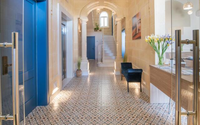 Georges Boutique Living