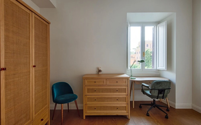 Auditorium Elegant Apartment